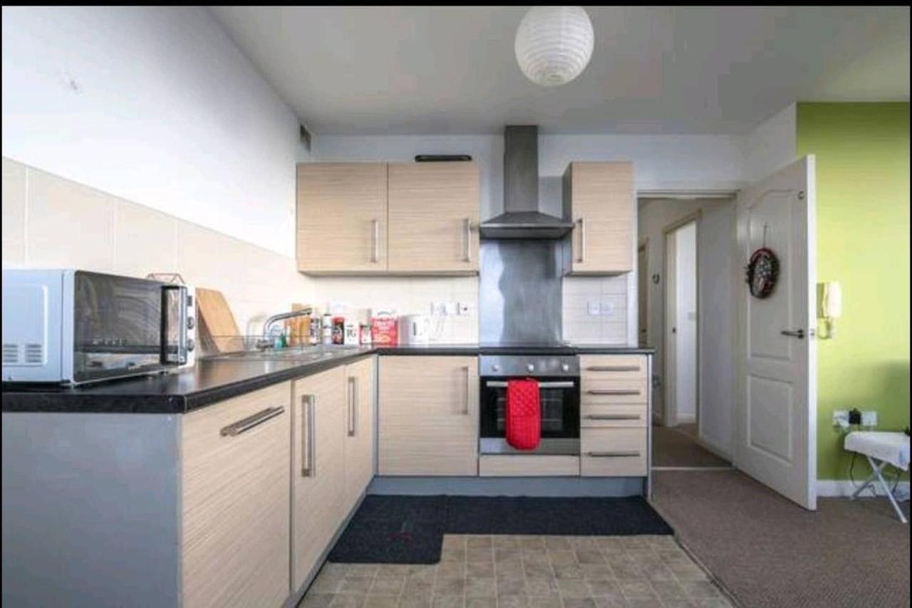Large 3 Bedrooms In Liverpool City Centre, Free Parking Экстерьер фото